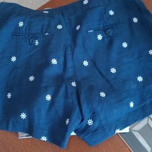 BRITISH KHAKI Size 6 Shorts